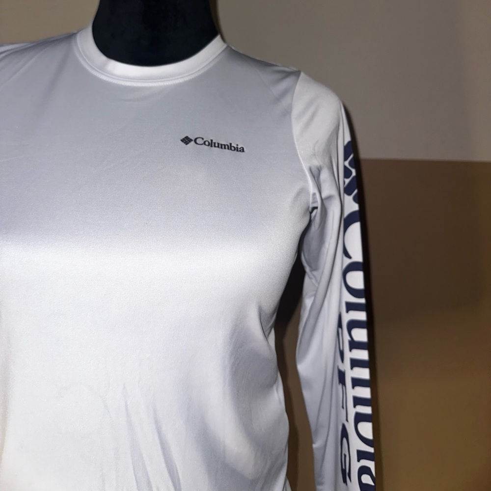 Columbia White Performance Long Sleeve Shirt